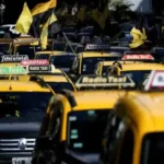 La Justicia porteña obliga a regular Uber y equipara requisitos con los taxis